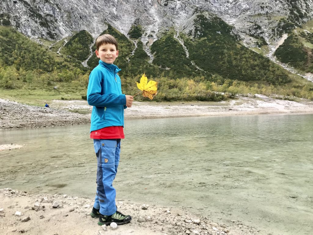 Am Gosausee wandern mit Kindern - das macht uns allen Spaß!